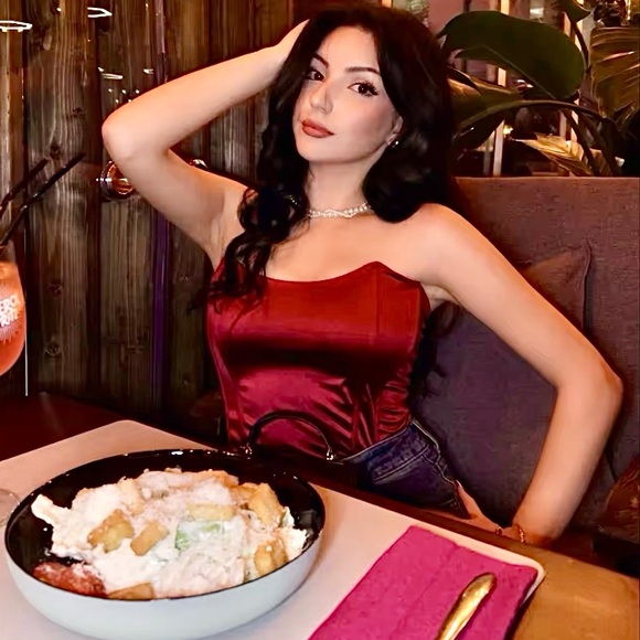 Red strapless boned corset top - Picture 6 of 12